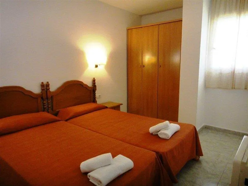 Apartaments Comte D'Empuries Empuriabrava 2*,  Spain