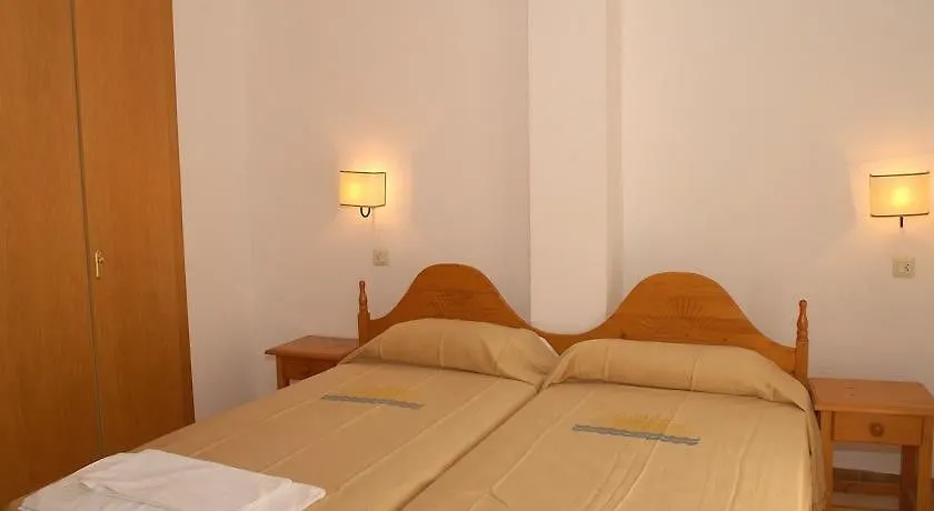 Apartaments Comte D'Empuries Empuriabrava 2*,  Spain